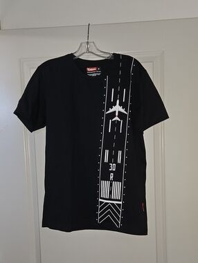 Emirates T-shirt - Men's Medium - NWT